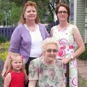 Meet your Posher, Tara